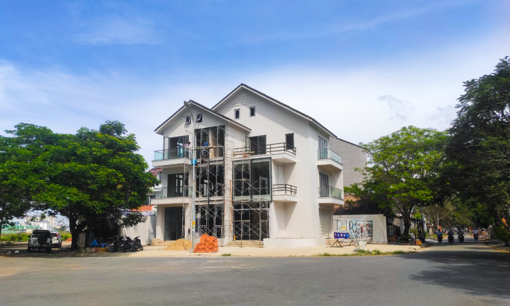 BIỆT THỰ PHÚ HỮU